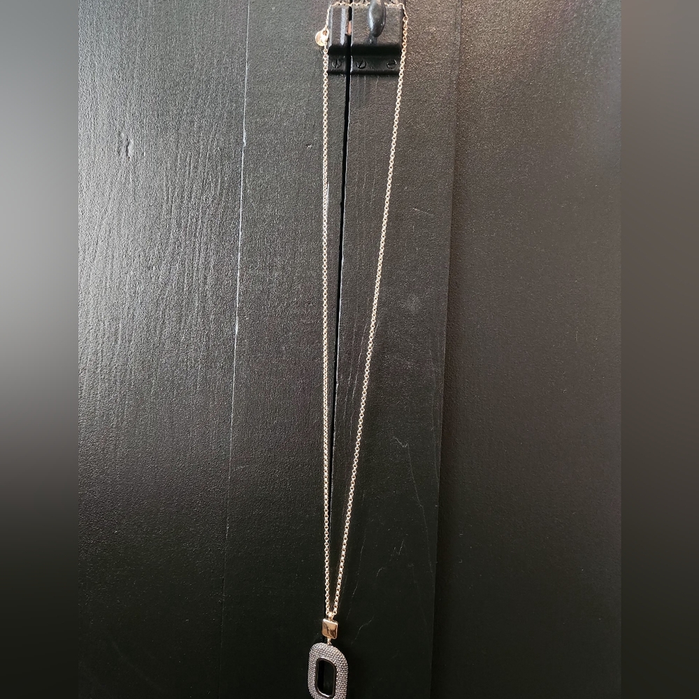 Liz Claiborne Gold Tone and Black Pendant Necklace - Picture 5 of 5